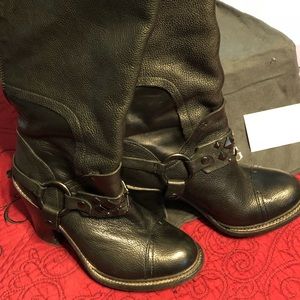 Kenya Vera Wang boots